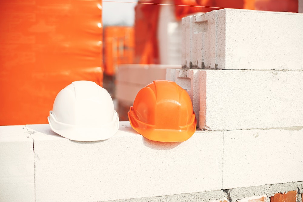 Construction sans permis de construire : entre risques et réglementations
