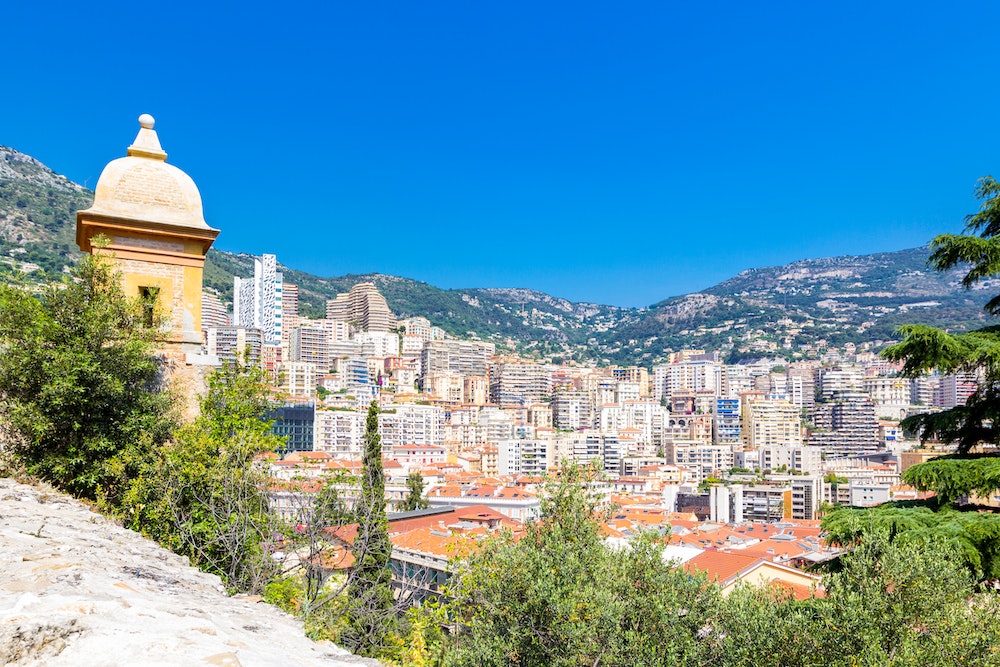 Monaco : Un Eldorado Immobilier aux Enjeux Complexes