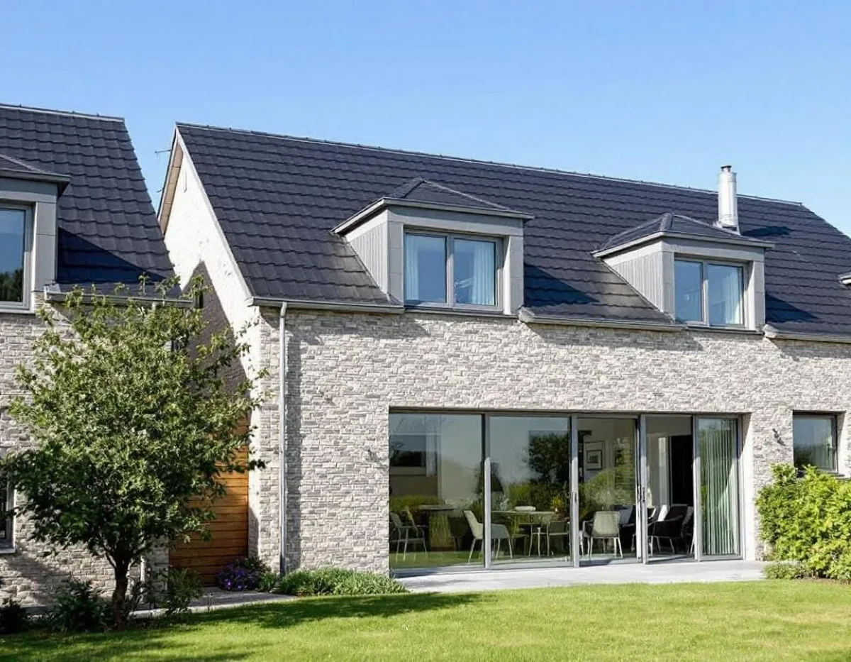 Les Profilés de Fenêtre en PVC : Avantages Incomparables pour Votre Maison